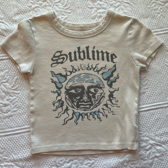 AE Sublime Baby Fitted Short Sleeve Tee Cream Blue Black Small Band Tee - Picture 2 of 8